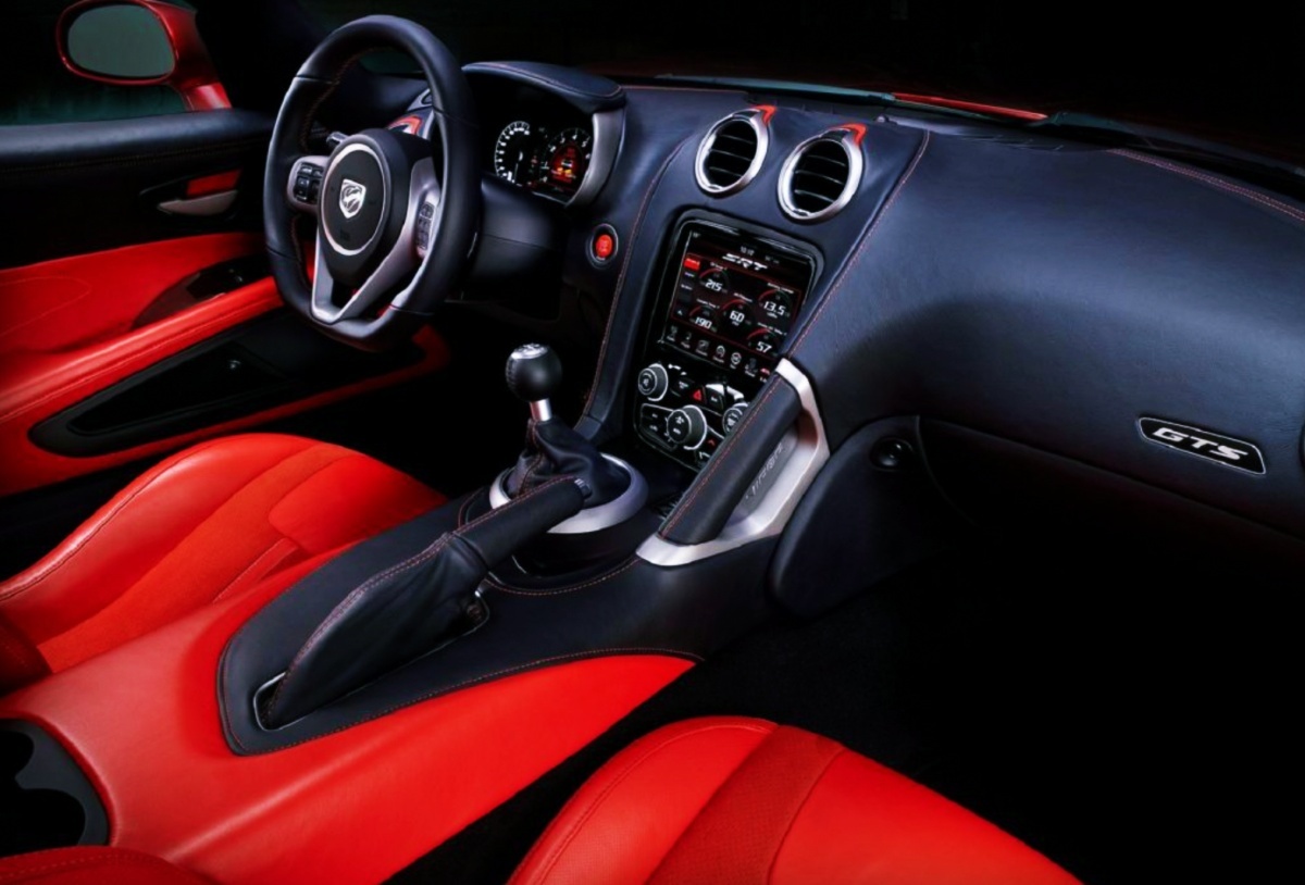 2022 Dodge Viper Shelby Interior